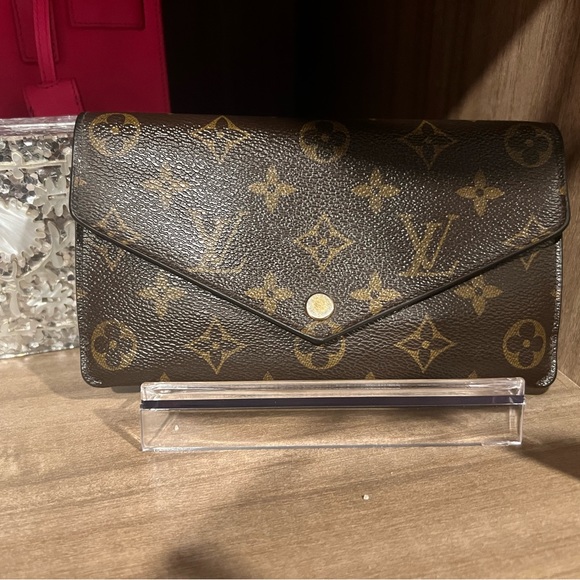 Authentic Louis Vuitton Monogram Jeanne Wallet - Picture 3 of 7